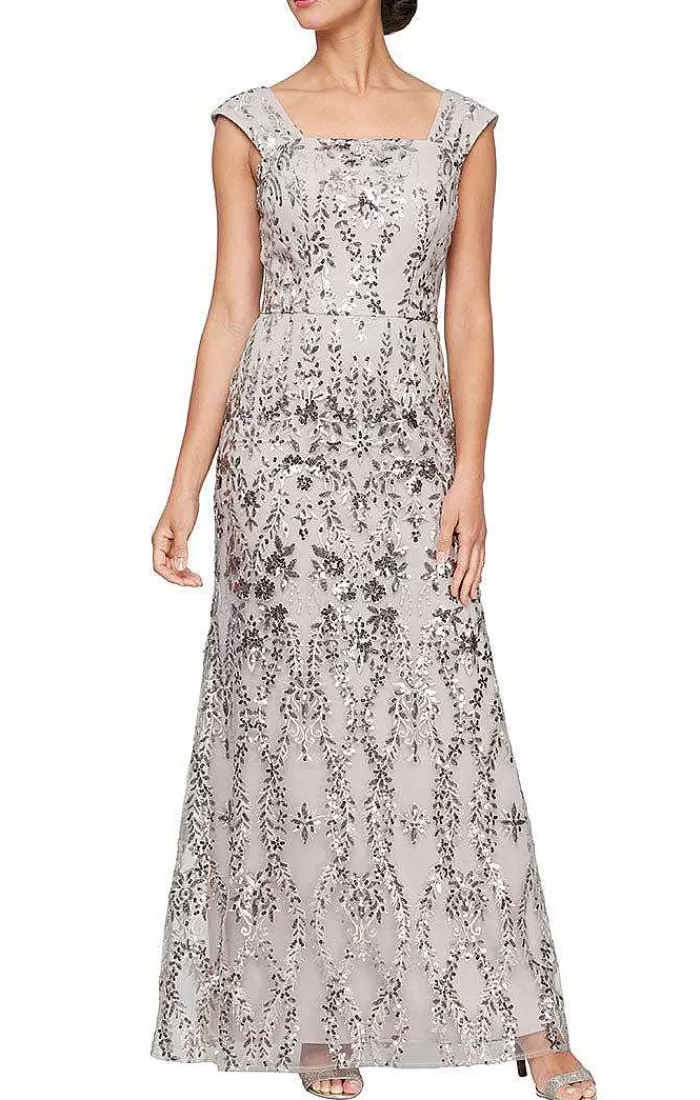 Fashion Alex Evenings Petite Sleeveless Embroidered Fit & Flare Dress With Square Neckline Taupe